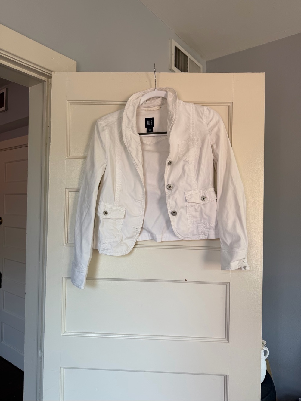 GAP White Men's Denim-Style Jean Jacket
